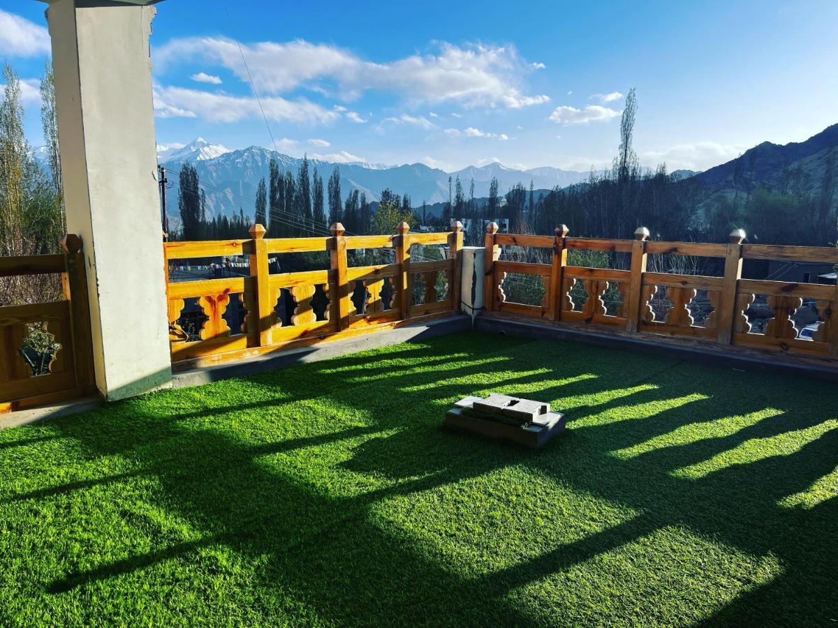 Ladakh Country Inn Лех Екстер'єр фото